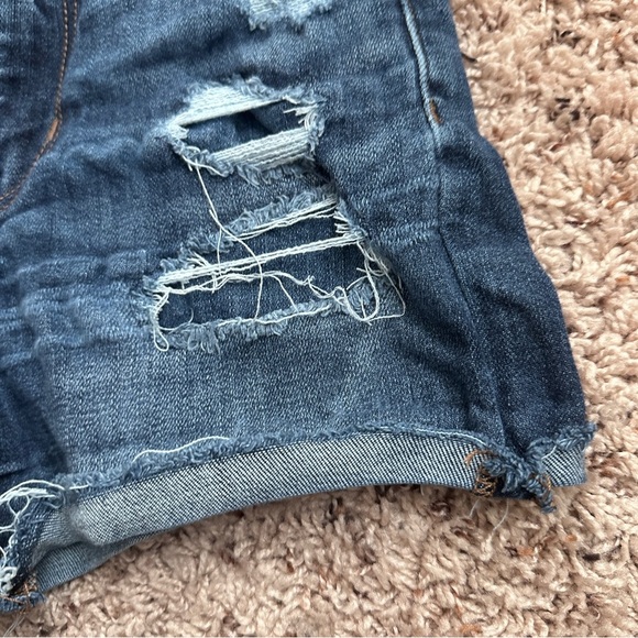 American Eagle Distressed High Rise Blue Denim Cutoff Shorts Women’s Size 2 - Picture 8 of 14